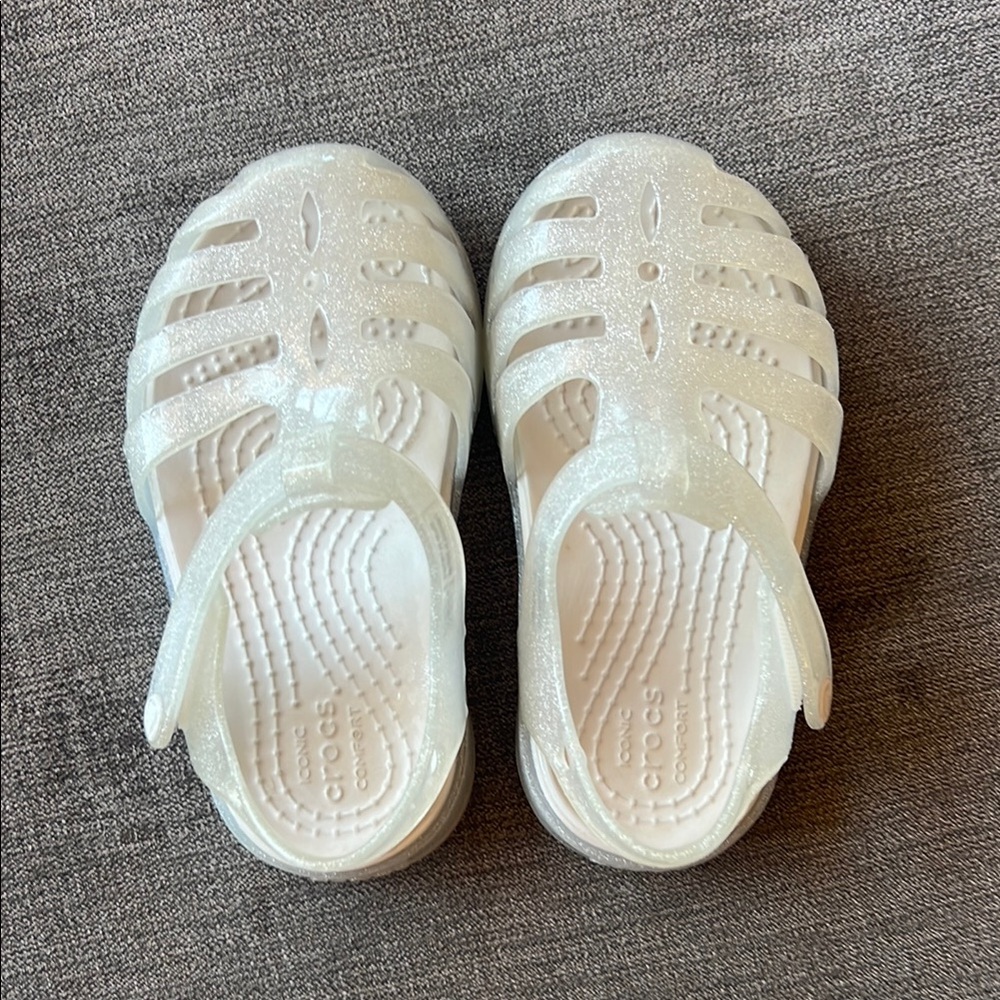 CROCS Kids Sparkle Jelly Sandals in Pearl